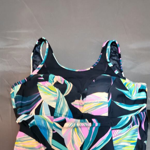 TORRID BATHING SUIT SIZE 3X Wireless High Neck One Piece Swimsuit Tropical Print - Picture 9 of 10